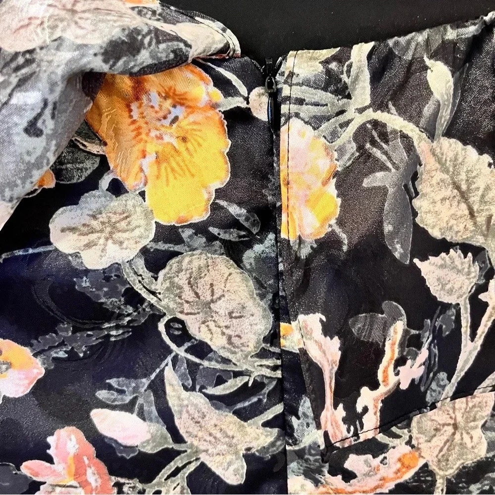 Strapless Floral Tiered Top - Picture 3 of 5